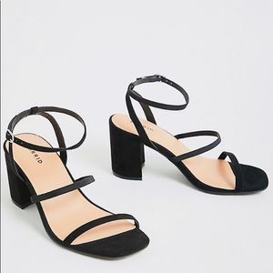NWT TORRID block heels (9)